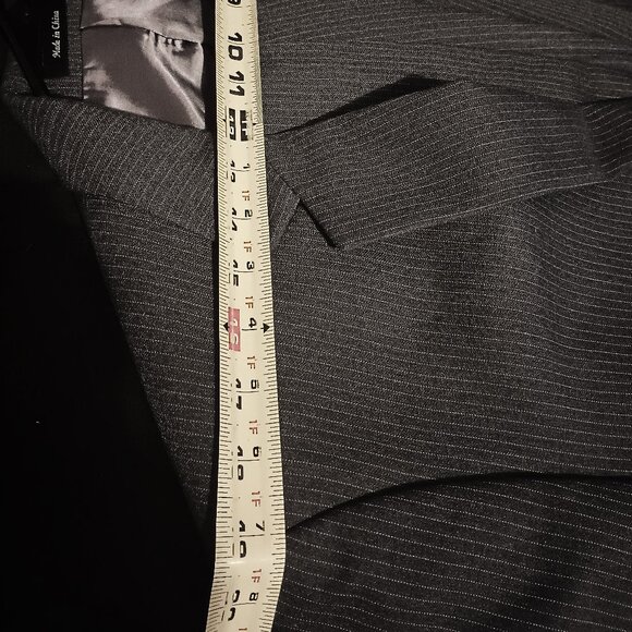 Michael Kors Men 2 Piece Gray Pinstripe Suit - Picture 14 of 16